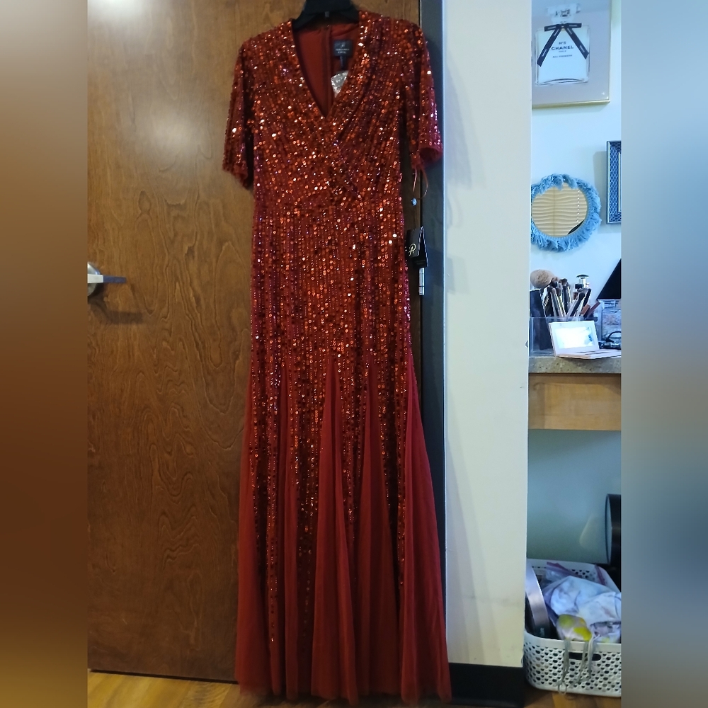 NWT/ ADRIANNA PAPPELL red short sleeve sequin evening gown